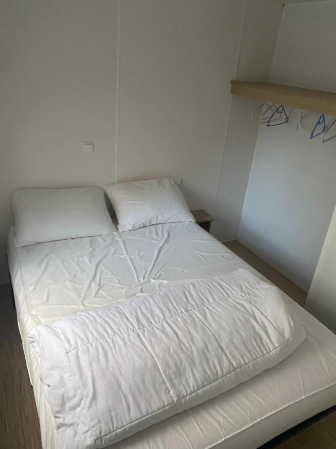 Mobil Home Tout Confort Ideal Pour 4 Personnes Dans Le Domaine De Dugny Camping 4 Etoiles, Proche De Blois, Du Zoo De Beauval Et Des Chateaux De La Loire Onzain Buitenkant foto