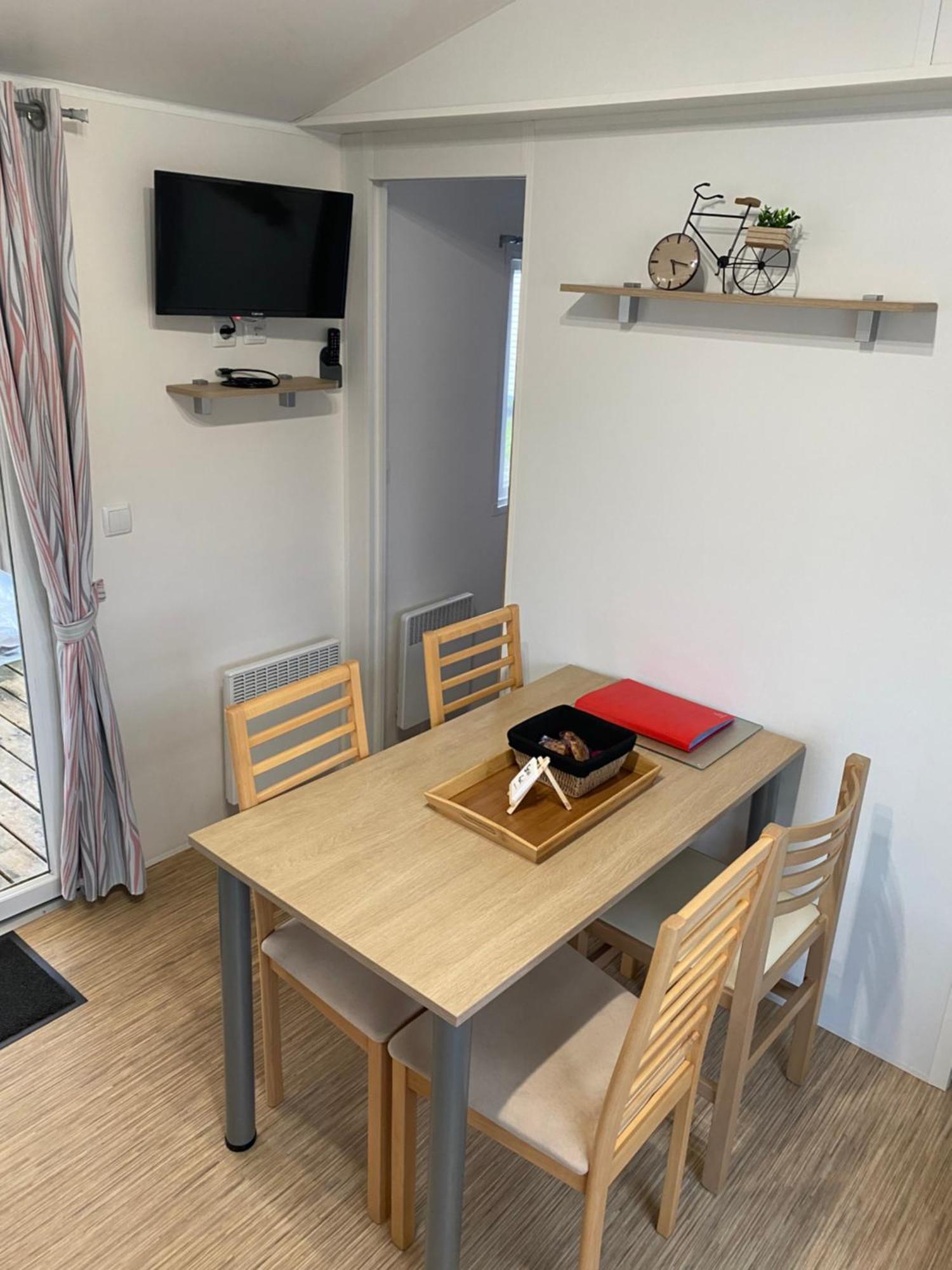 Mobil Home Tout Confort Ideal Pour 4 Personnes Dans Le Domaine De Dugny Camping 4 Etoiles, Proche De Blois, Du Zoo De Beauval Et Des Chateaux De La Loire Onzain Buitenkant foto